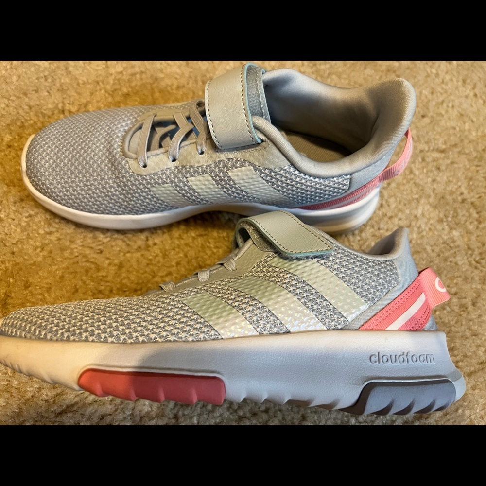 Girls Adidas size 3 tennis shoes